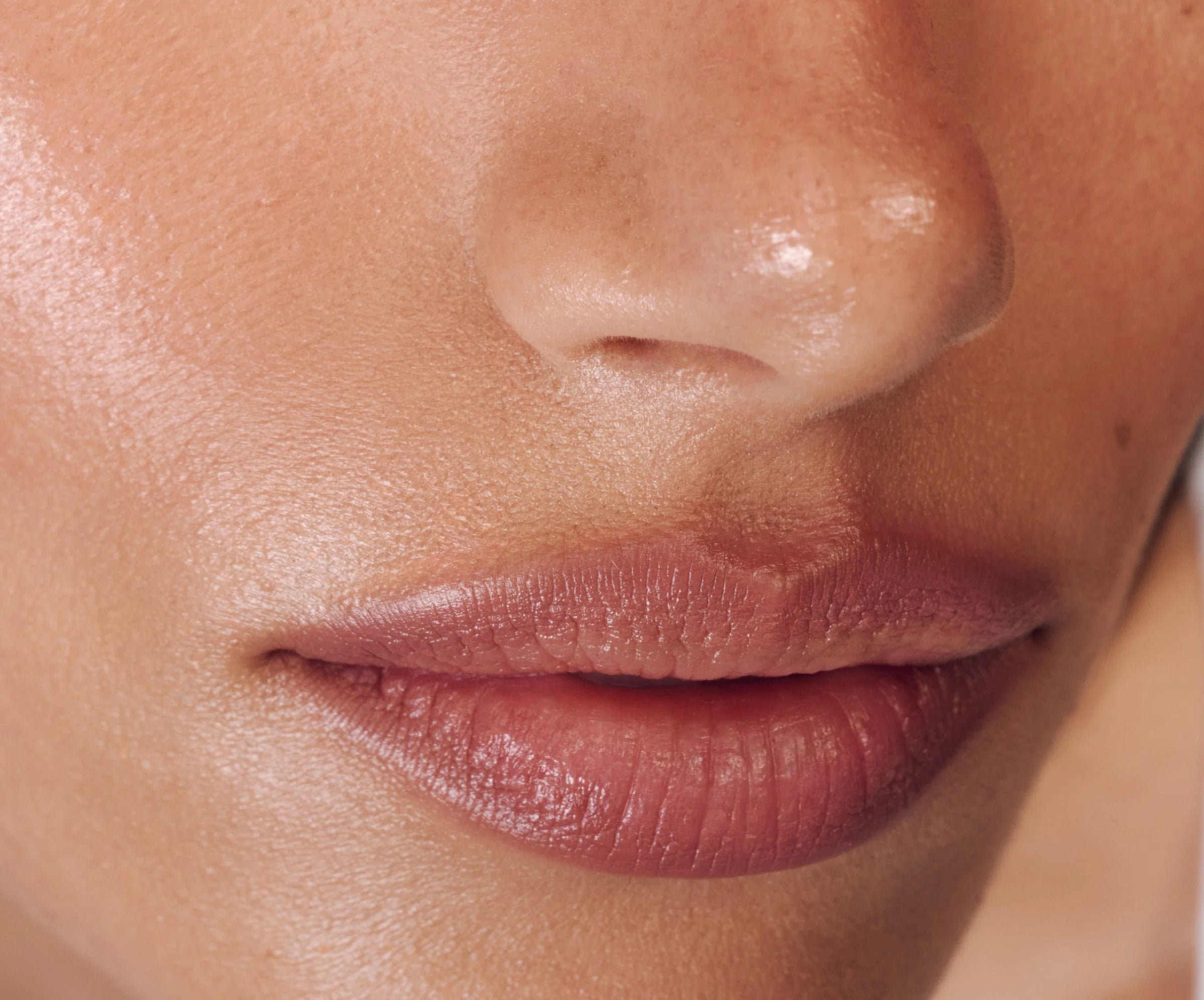 *PRE-ORDER* Rhode Peptide Lip Shape - Lift