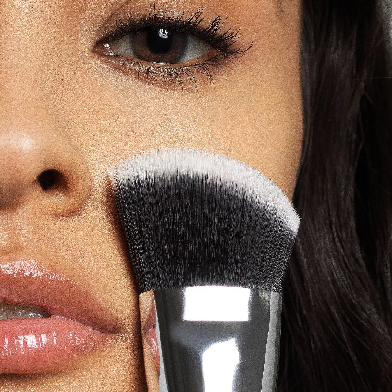 *PRE-ORDER* HAUS LABS BY LADY GAGA Cruelty-Free Foundation Brush